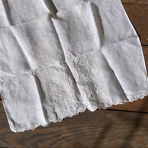 Antique Edwardian white “L” monogram cotton linen hand towel